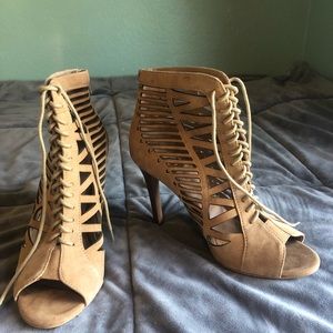 Crown vintage heels. Offers encouraged